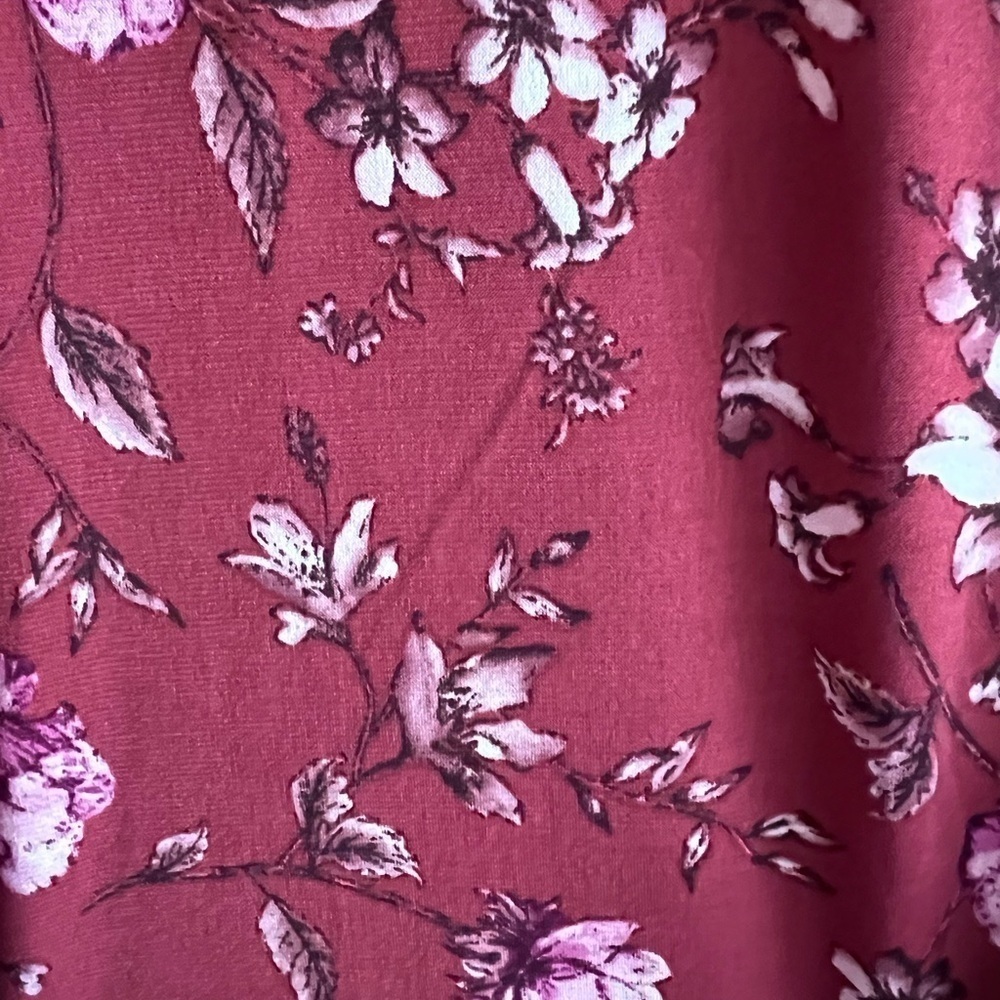 Maroon Floral Peplum Women's Top, Size Large - Picture 3 of 6